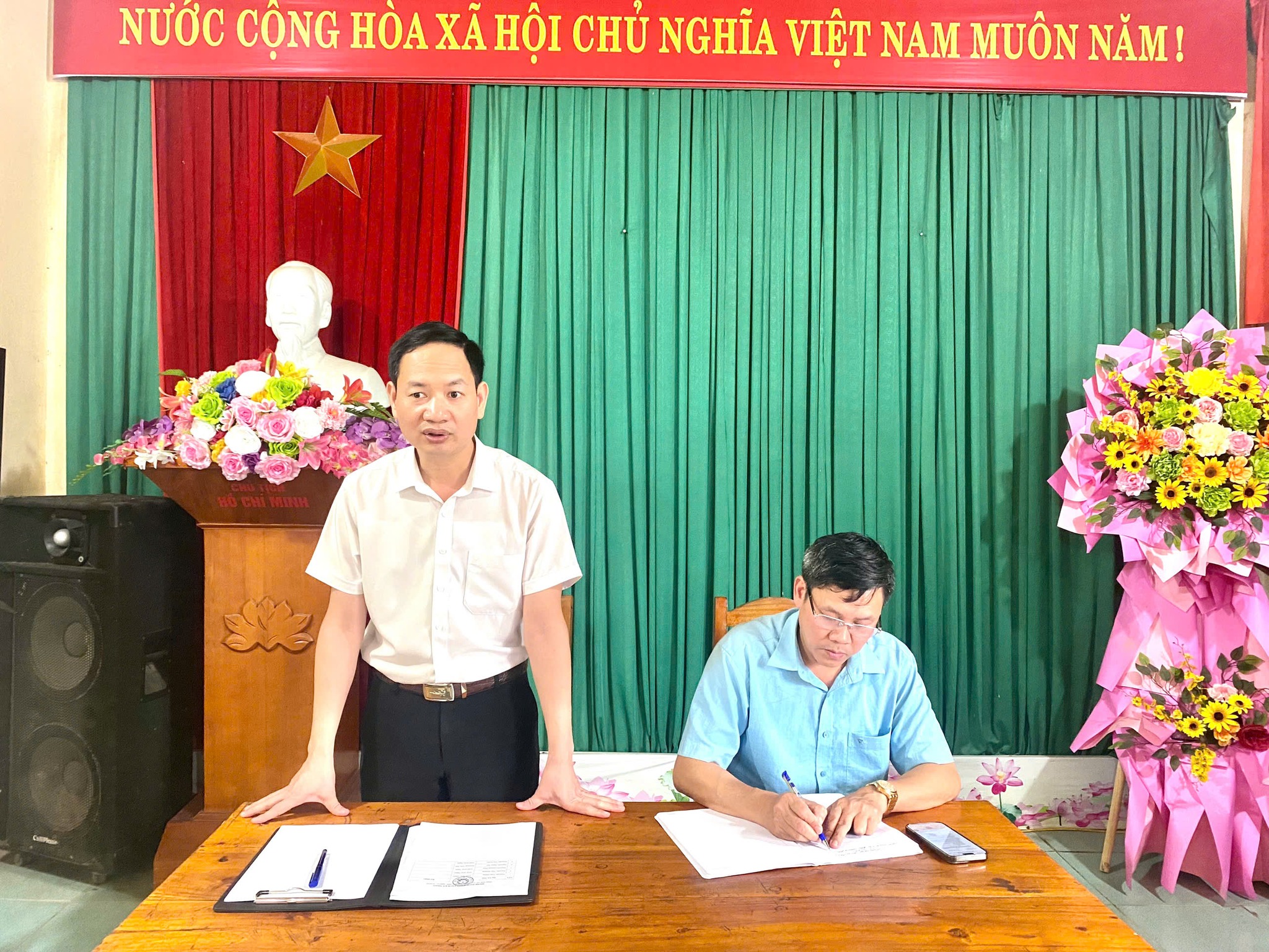 Phường Âu Lâu tổ chức hội nghị vận động, thuyết phục để tạo sự đồng thuận với phương án và nhận tiền bồi thường, hỗ trợ tái định cư thực hiện dự án: Đầu tư xây dựng và kinh doanh kết cấu hạ tầng Khu công nghiệp Trấn Yên – giai đoạn 1